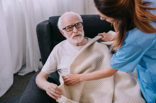 What to Expect When Hiring a Caregiver