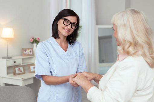 Choosing a Caregiver: 3 Warning Signs to Know